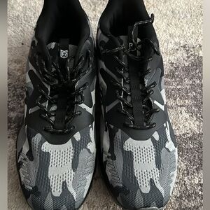 Freedom of Industry Tennis Shoes